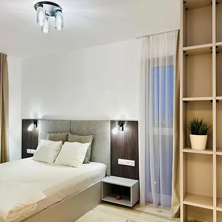 Joy Forest 54-85 Apartment
