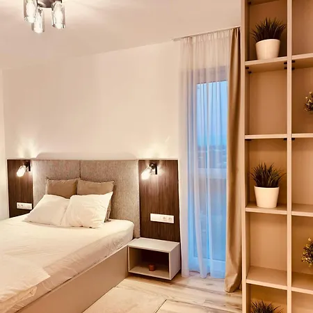 Joy Forest 54-85 Apartment
