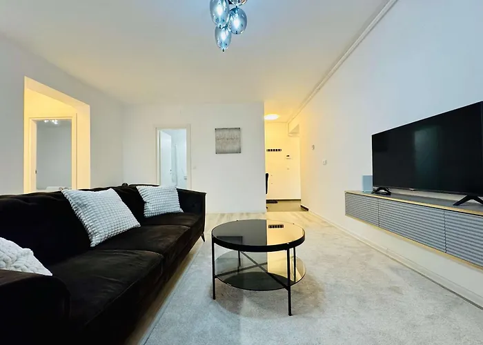 Apartament Joy Forest 54-85 *